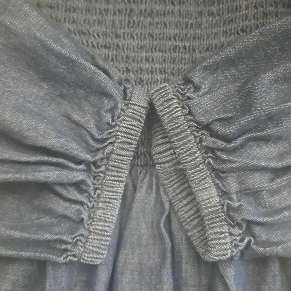 J. Crew Smocked Puff Sleeve Chambray Dress Birch Wash Size Medium - Picture 10 of 10